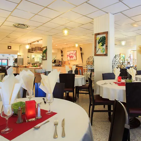 Resort Club Le Capet 3*