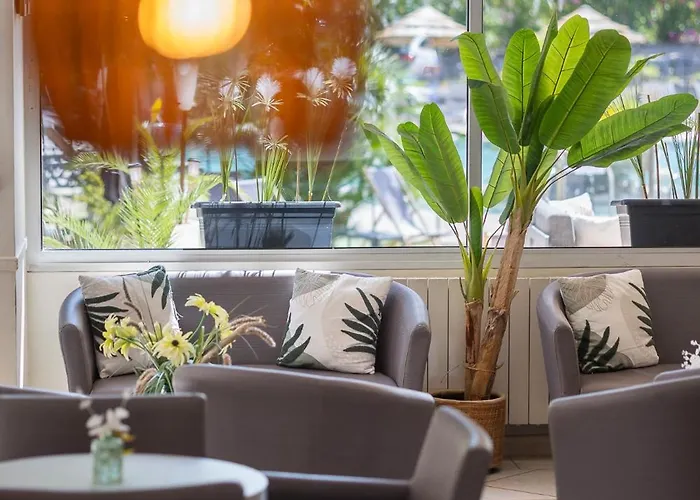 Club Le Capet Курортный комплекс 3*