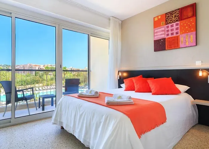 Курортный комплекс Club Le Capet 3*