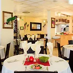 リゾート Club Le Capet 3*