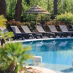 Club Le Capet 3* サント・マキシム
